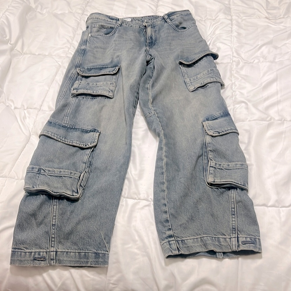 BLOGGER'S FAVE! ZARA Cargo jeans size 6